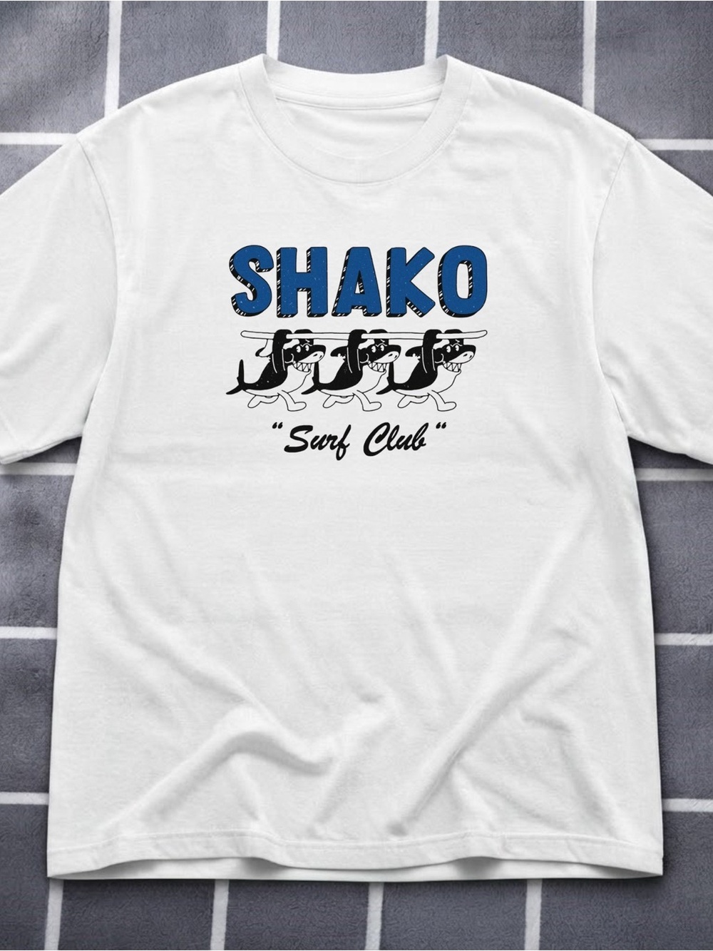 Gildan Surf Club Men's White Graphic Tee
